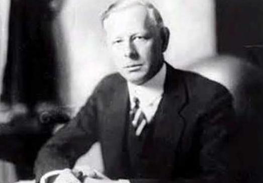 投资者规避风险盈利之道：股市耐心等待，勿盲目交易