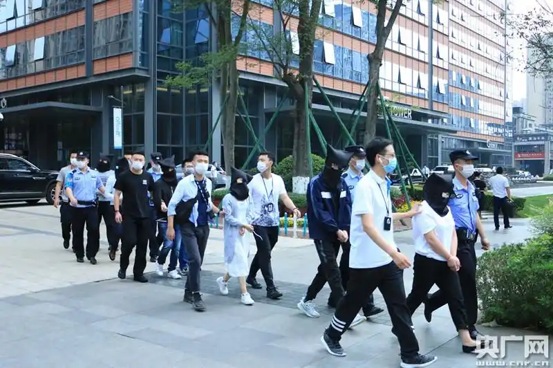 成渝警方联手破获股票配资诈骗案，守护双城经济圈金融安全