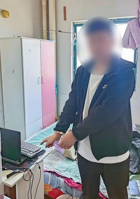 轻信炒股软件能发大财？硚口区 13 人炒股诈骗被判徒刑