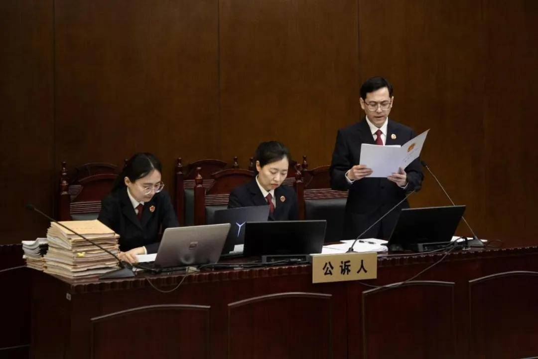 私募配资来源_私募基金非法经营证券融资业务_利用FOF基金操纵证券市场